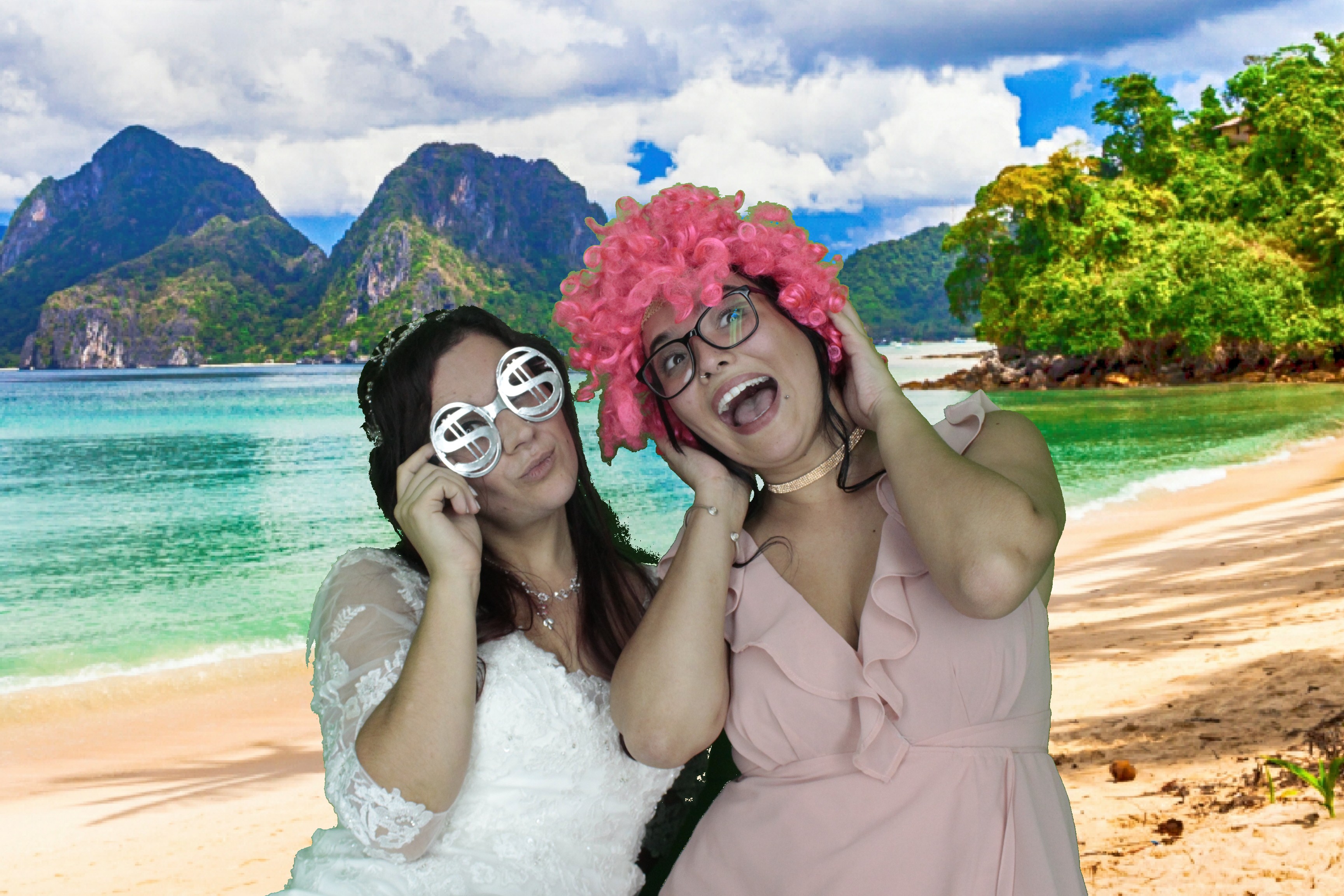 Mr & Mrs Hack's Wedding | View more photos from the event at gallery.myphotoboothexperience.co.uk/u/MyPhotoBoothExperienceLtd/Mr-Mrs-Hacks-Wedding